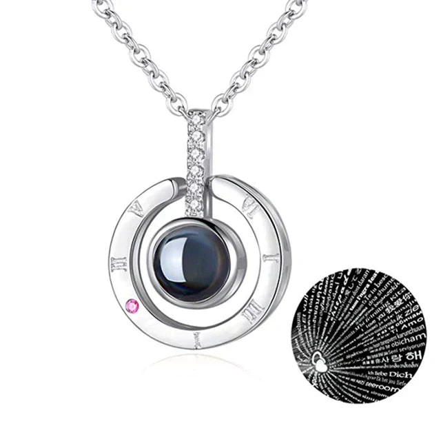 Colar Eu Te Amo em 100 Idiomas +  Brinde Surpresa da Infinity Express - Liora Express